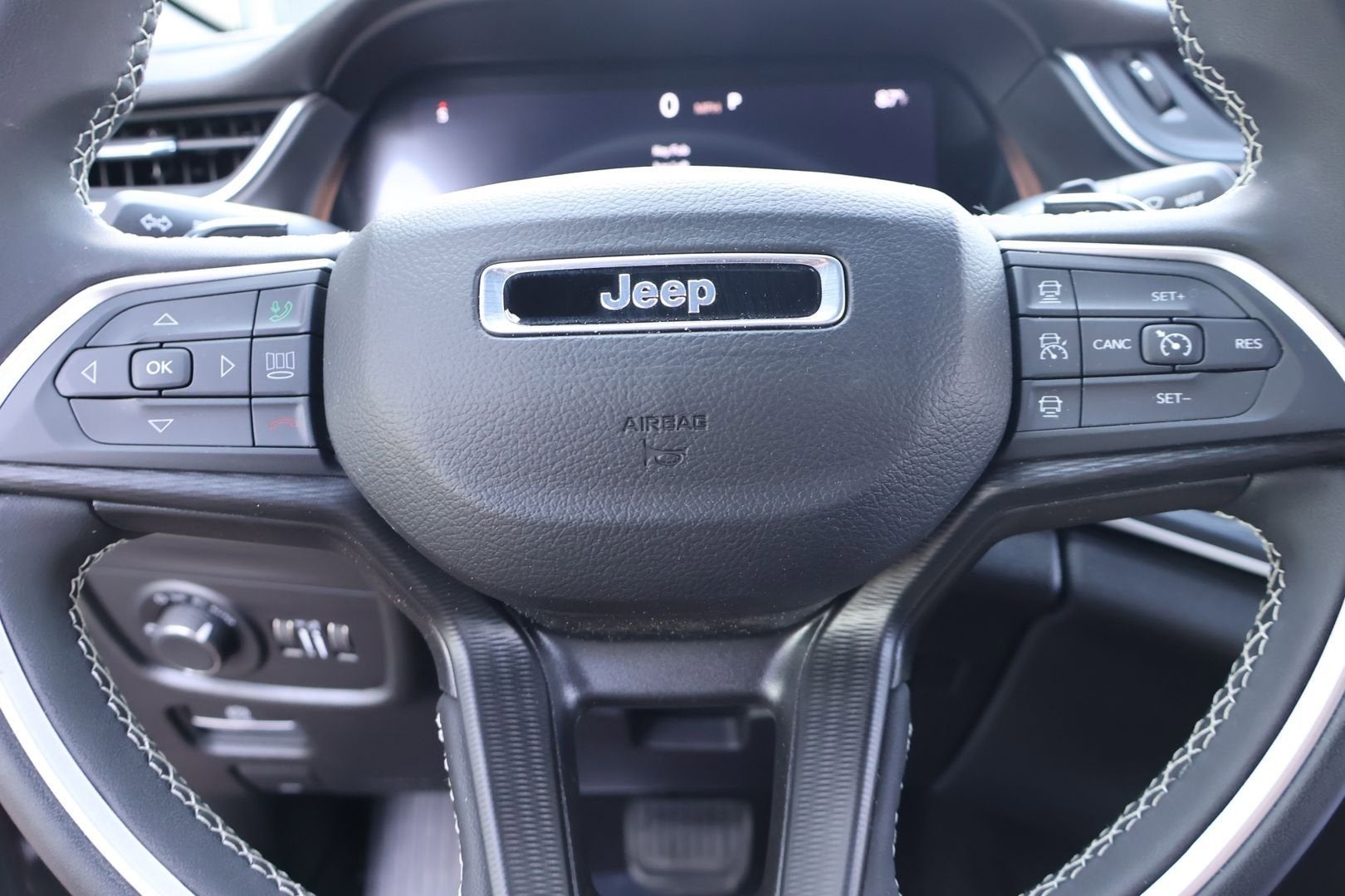 2024 Jeep Grand Cherokee Laredo X