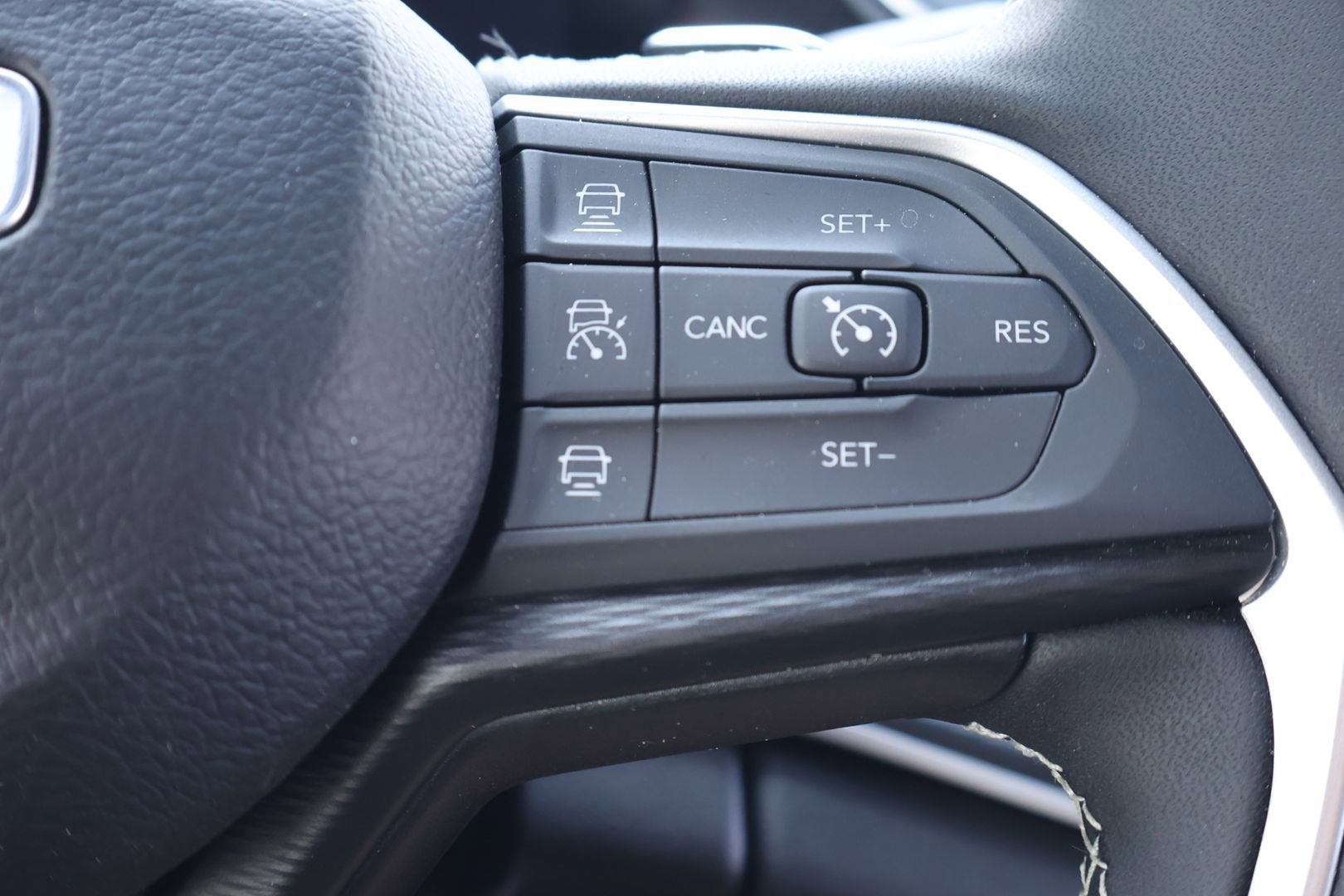 2024 Jeep Grand Cherokee Laredo X