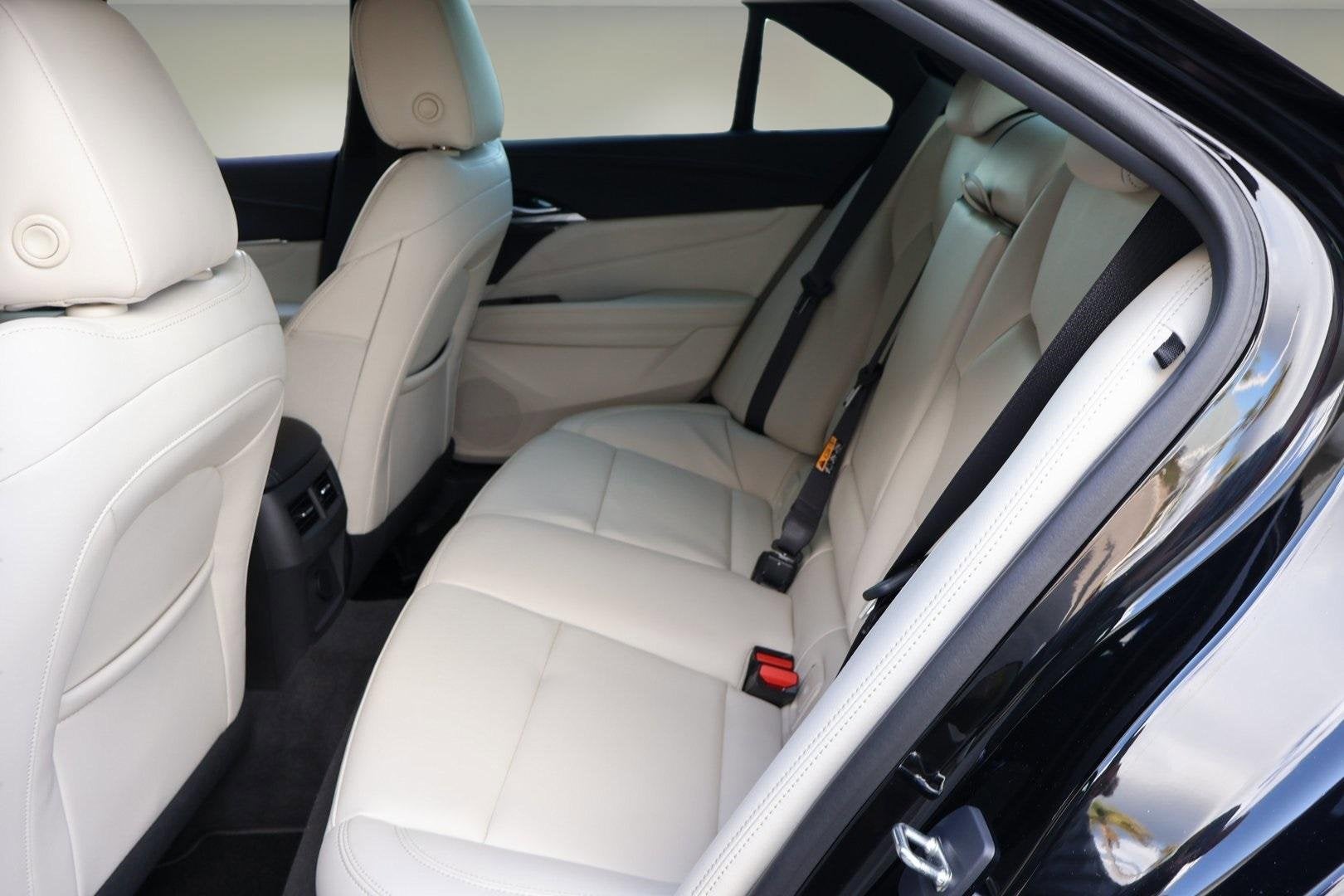 2023 Cadillac CT4 Luxury