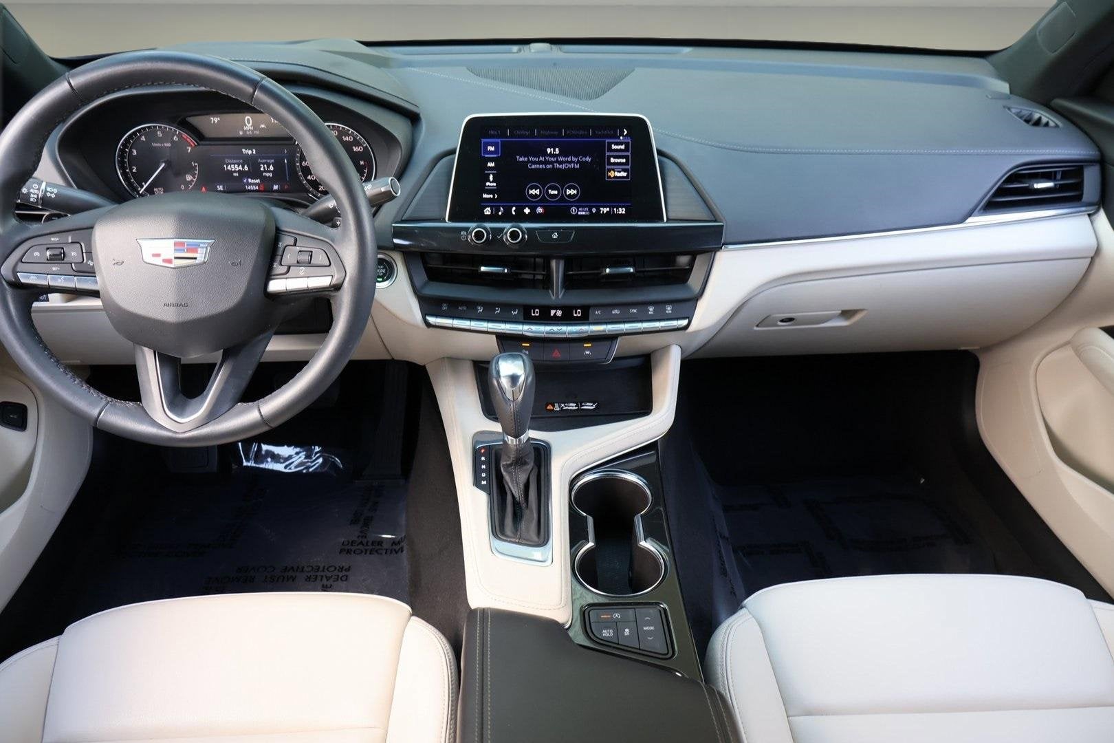 2023 Cadillac CT4 Luxury