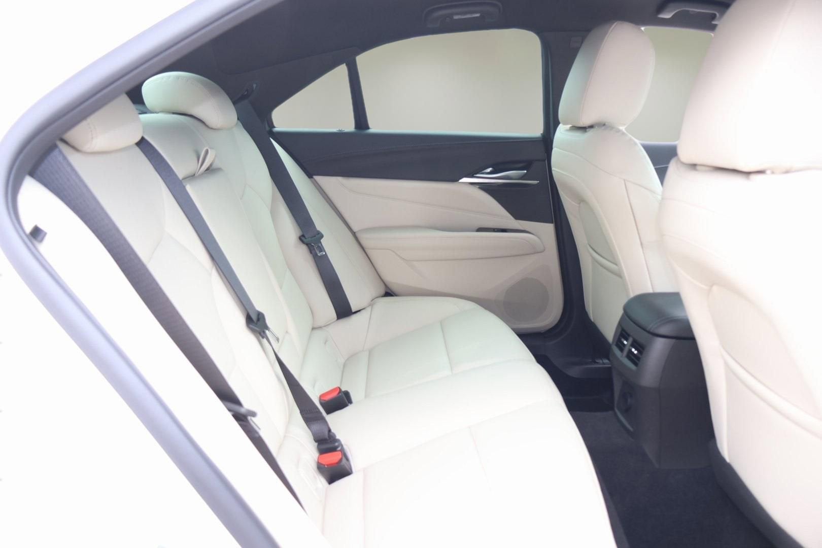 2026 Cadillac CT4 Luxury