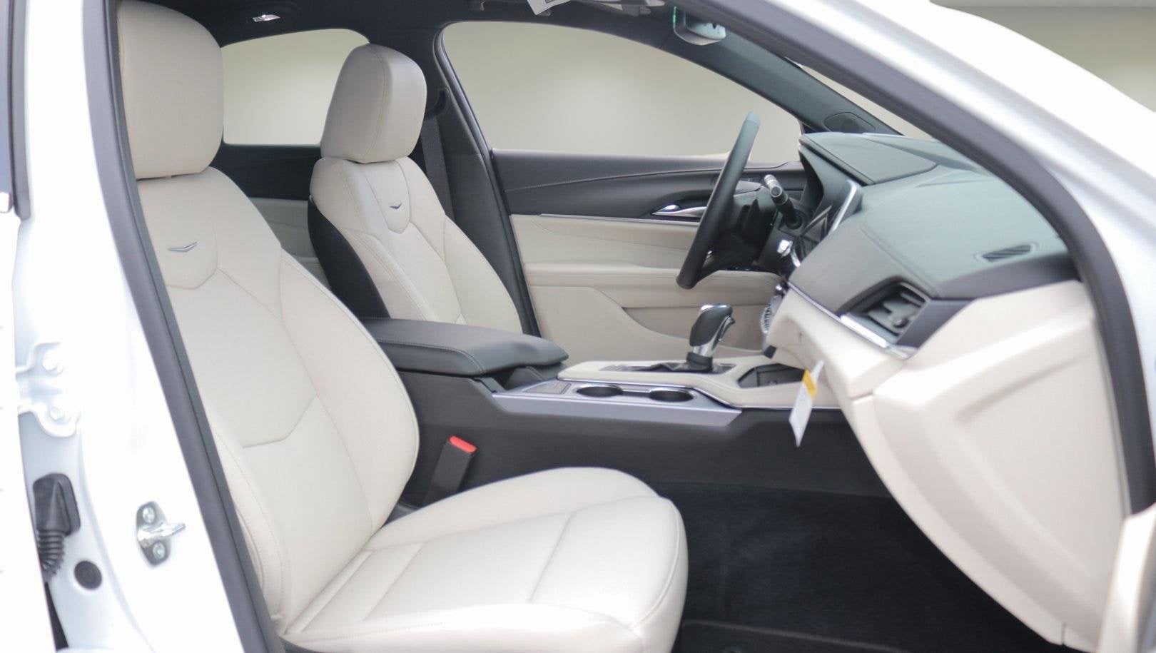 2026 Cadillac CT4 Premium Luxury