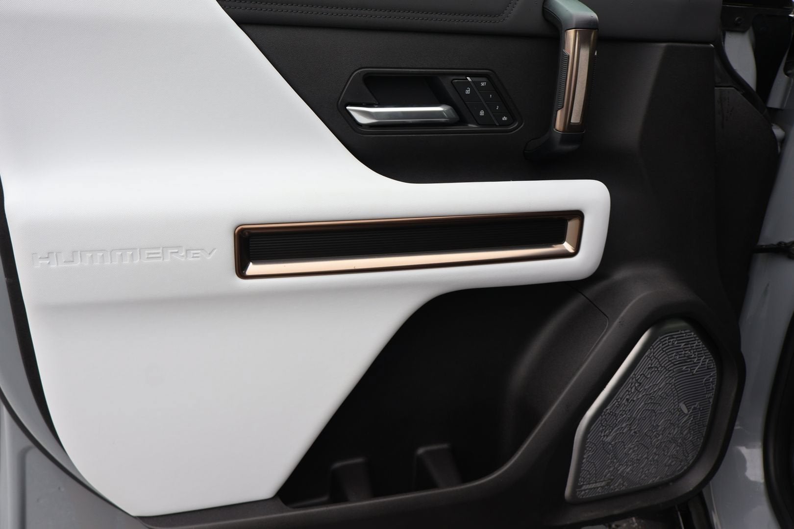 2025 GMC HUMMER EV SUV 2X