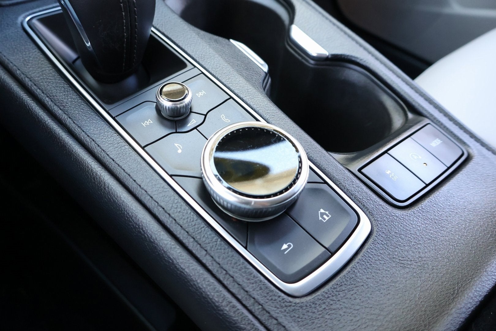 2019 Cadillac XT4 FWD Luxury