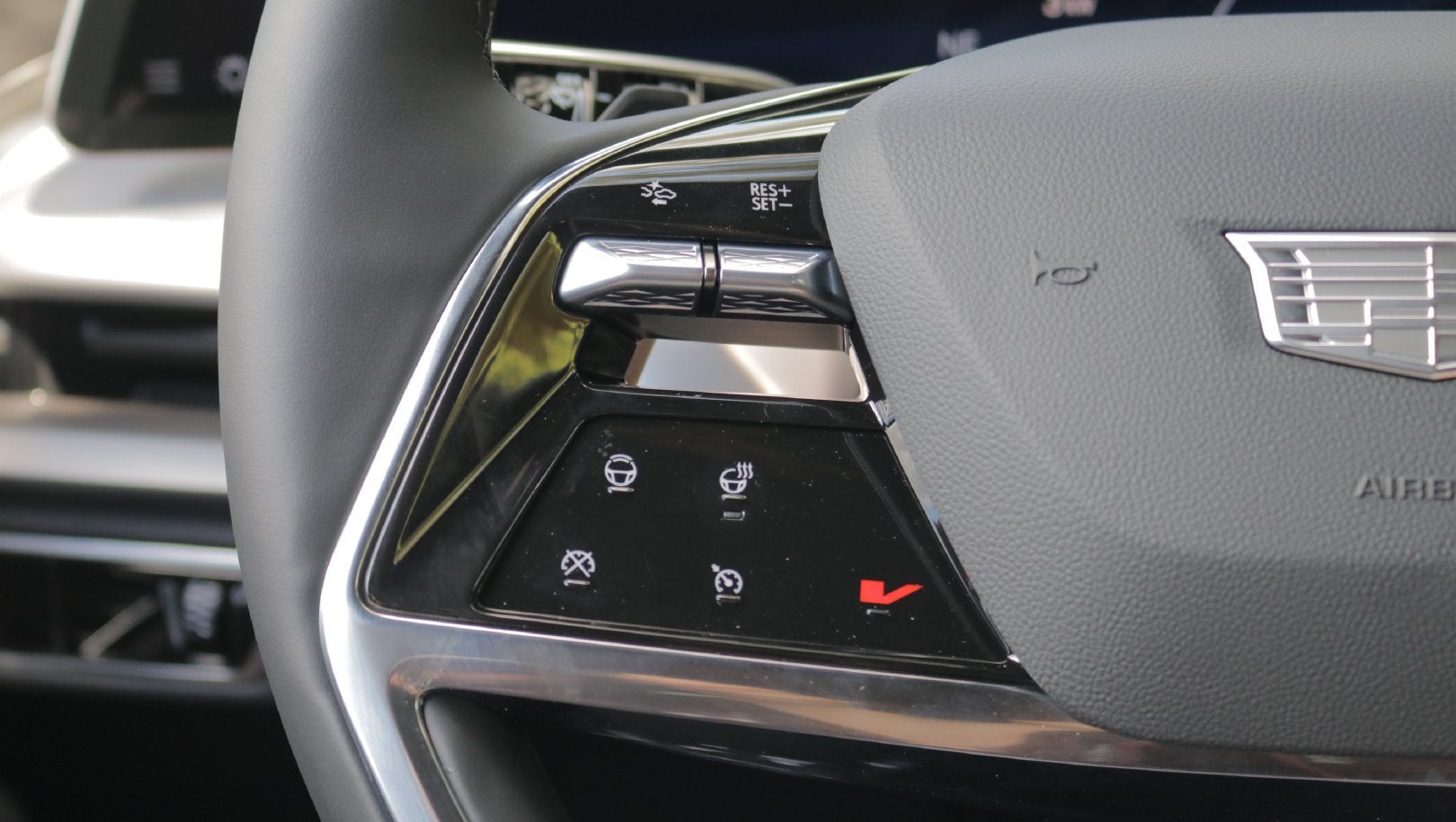 2027 Cadillac VISTIQ Luxury