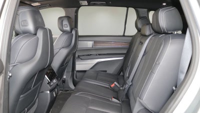 2027 Cadillac VISTIQ Luxury