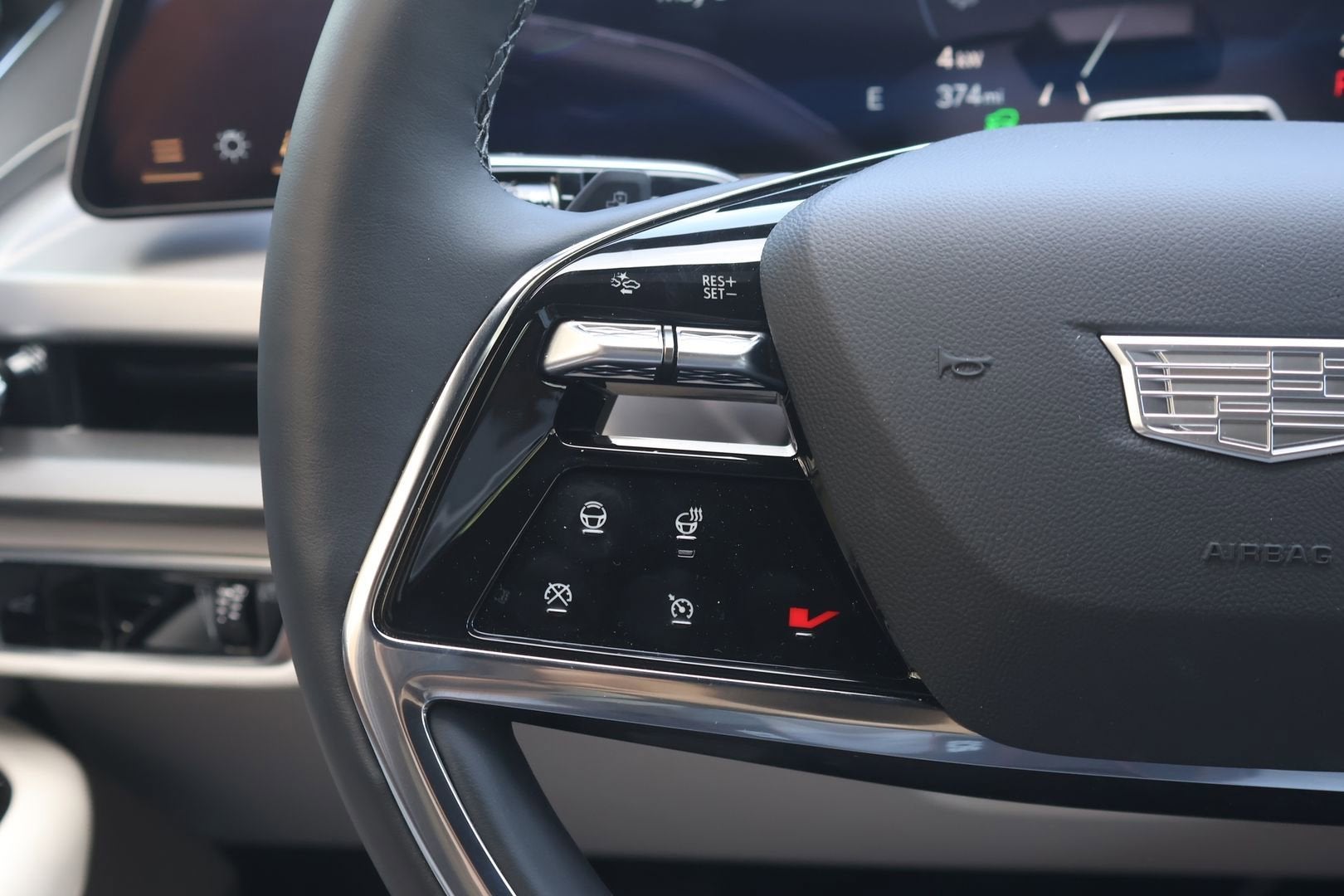 2026 Cadillac VISTIQ Luxury