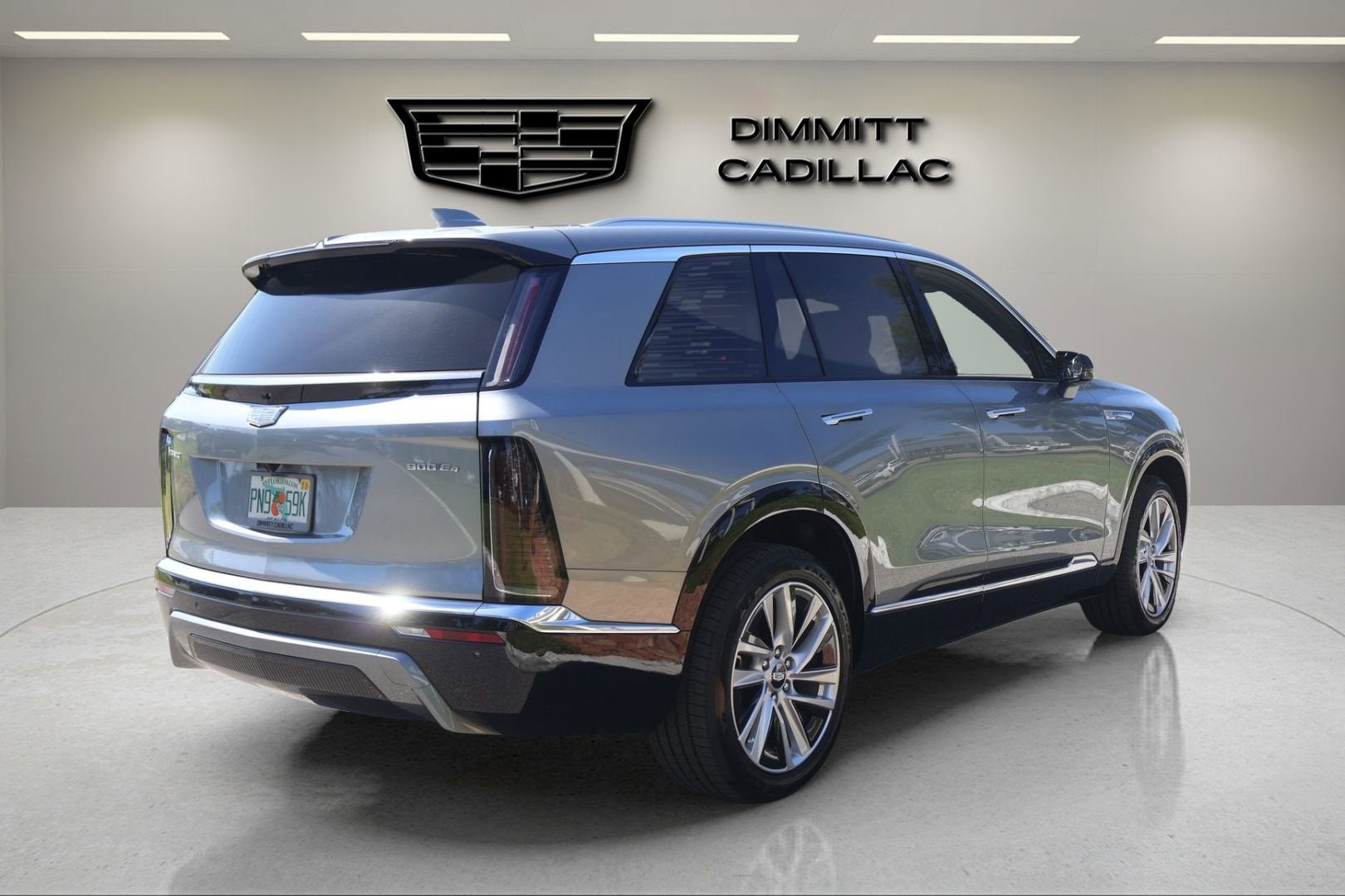 2026 Cadillac VISTIQ Luxury