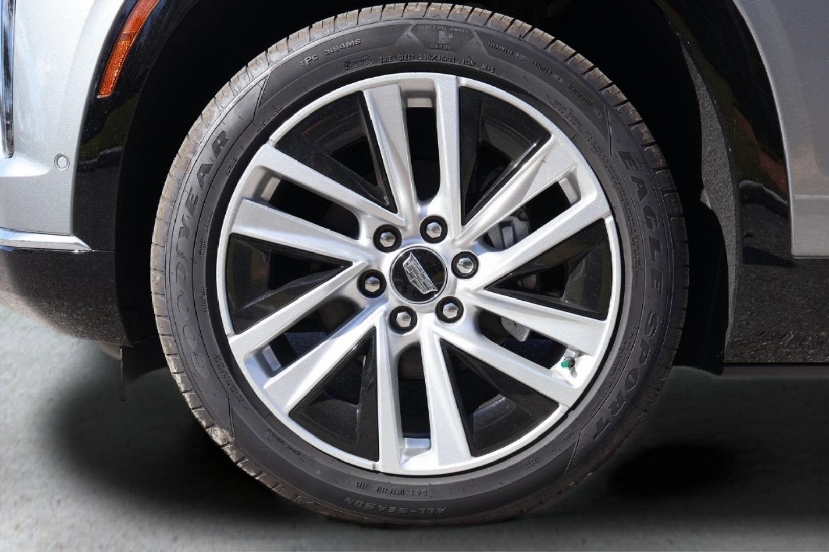 2026 Cadillac VISTIQ Luxury