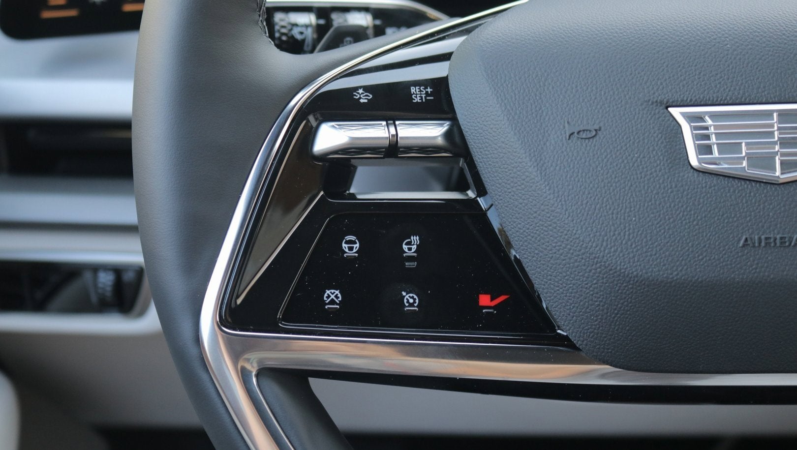 2026 Cadillac VISTIQ Luxury