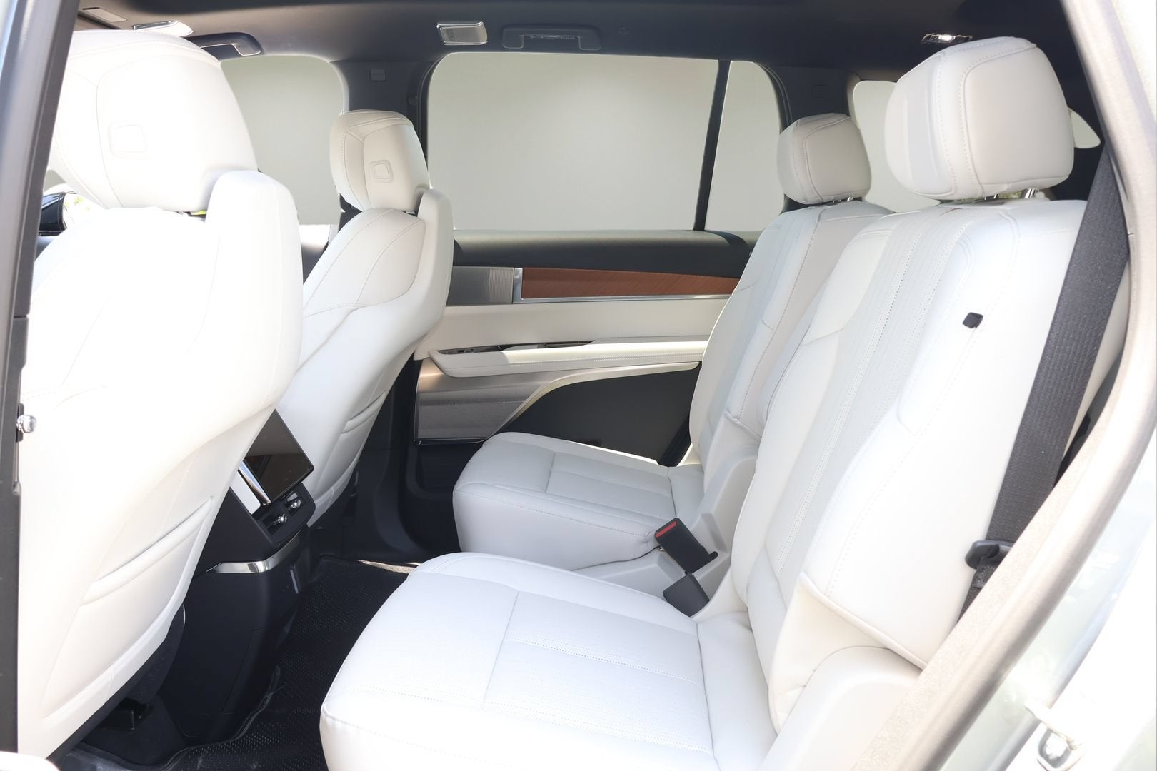 2027 Cadillac VISTIQ Luxury