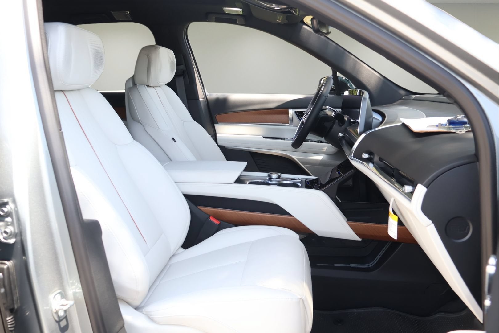 2027 Cadillac VISTIQ Luxury