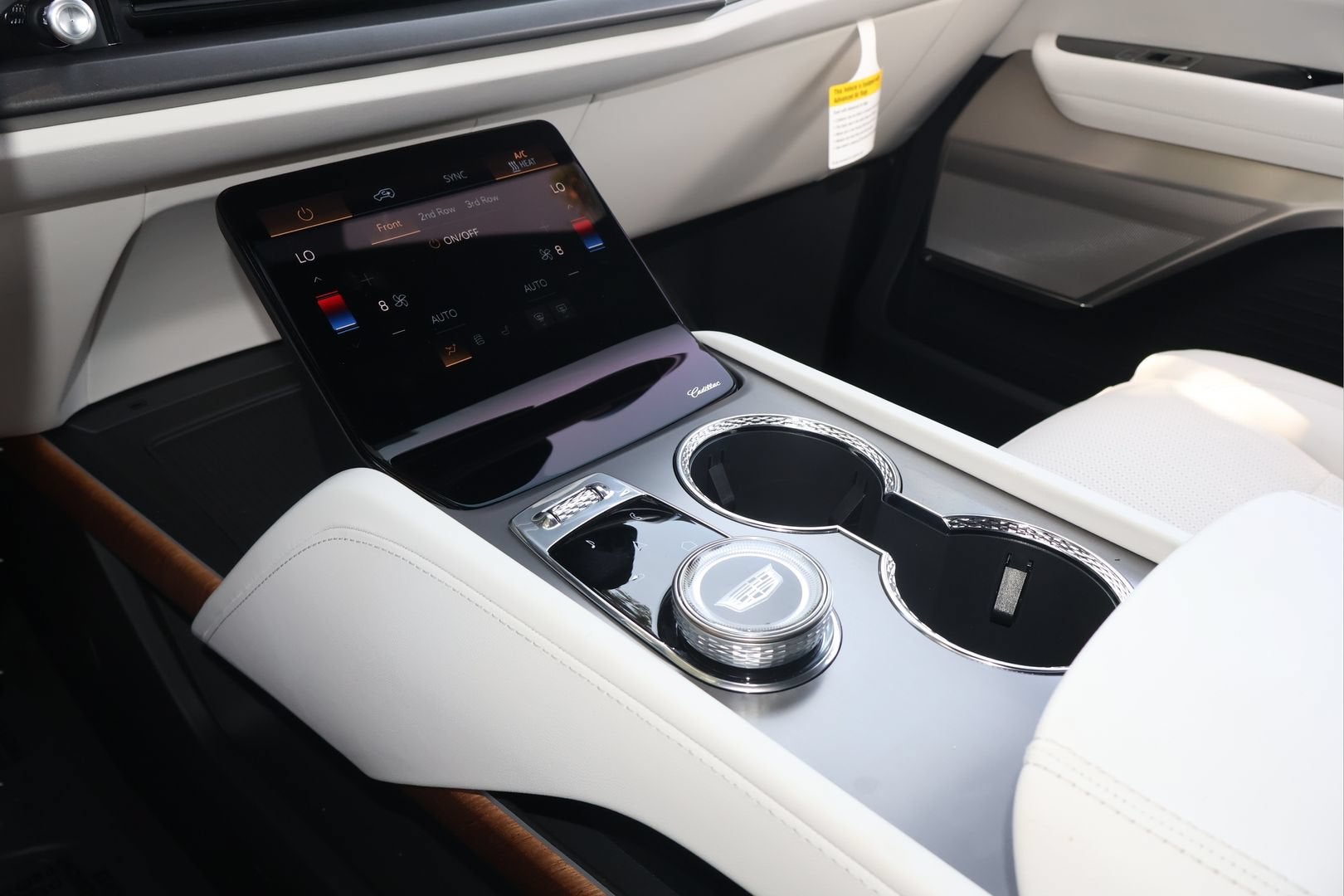 2027 Cadillac VISTIQ Luxury