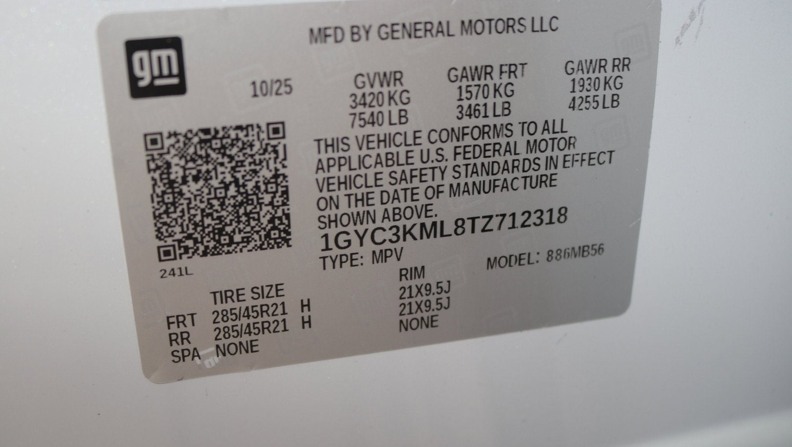 2026 Cadillac VISTIQ Luxury