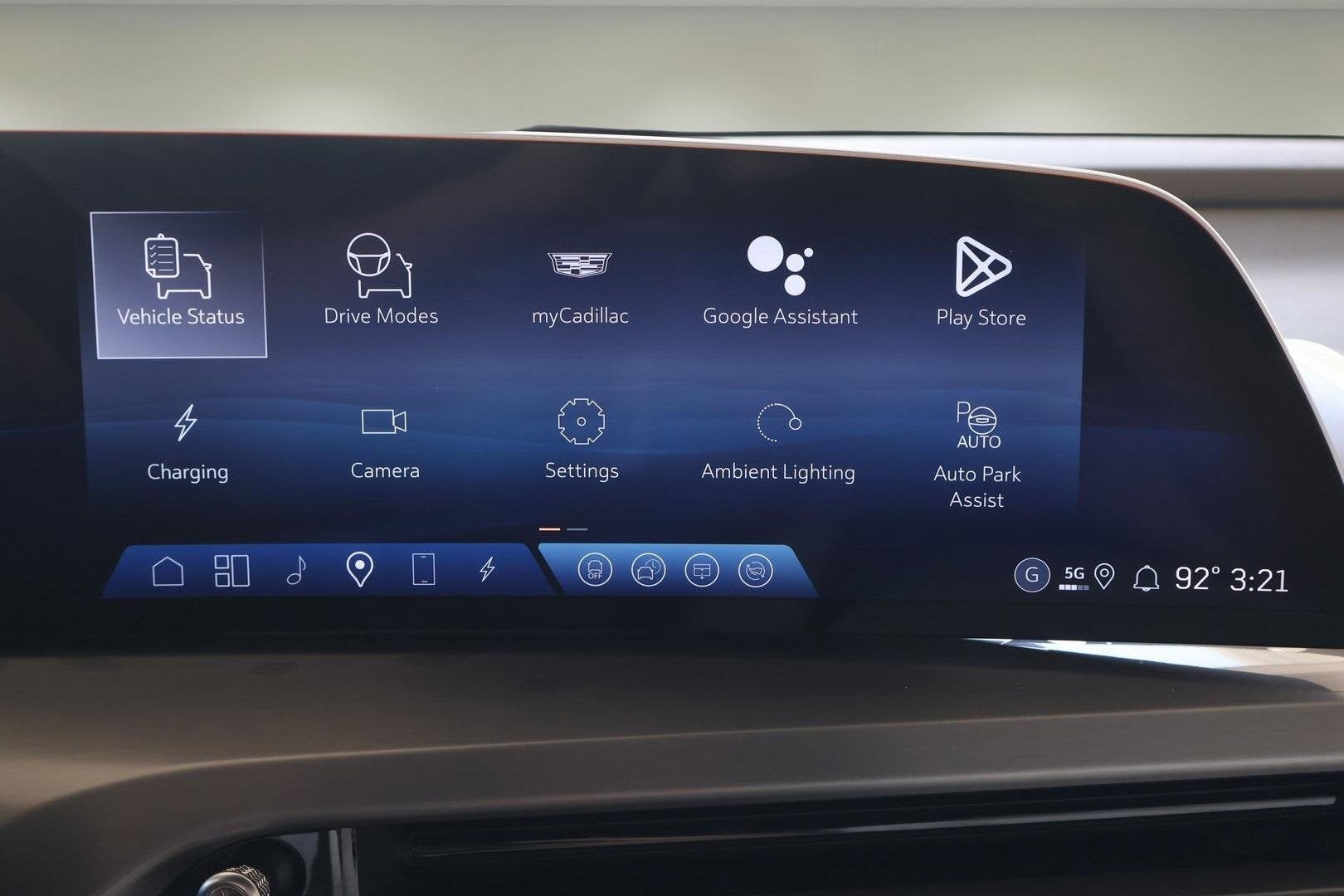 2026 Cadillac VISTIQ Luxury