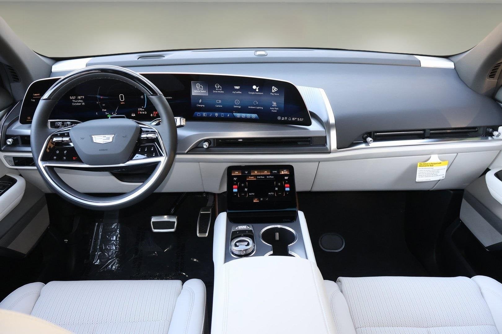 2026 Cadillac VISTIQ Sport