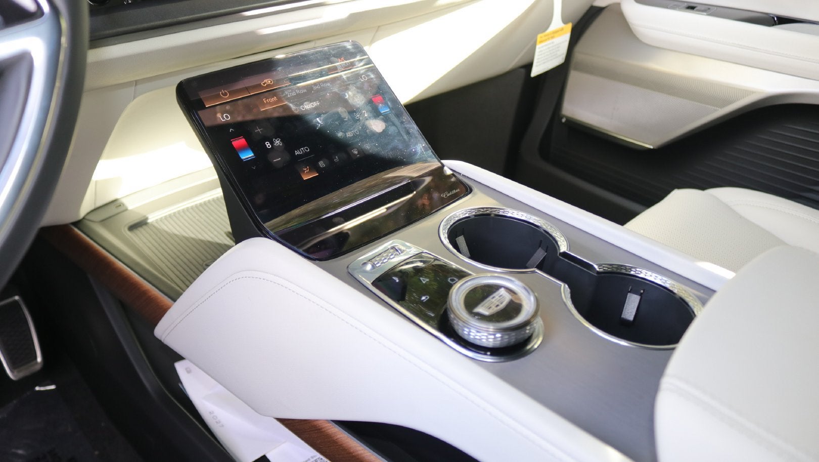 2027 Cadillac VISTIQ Sport