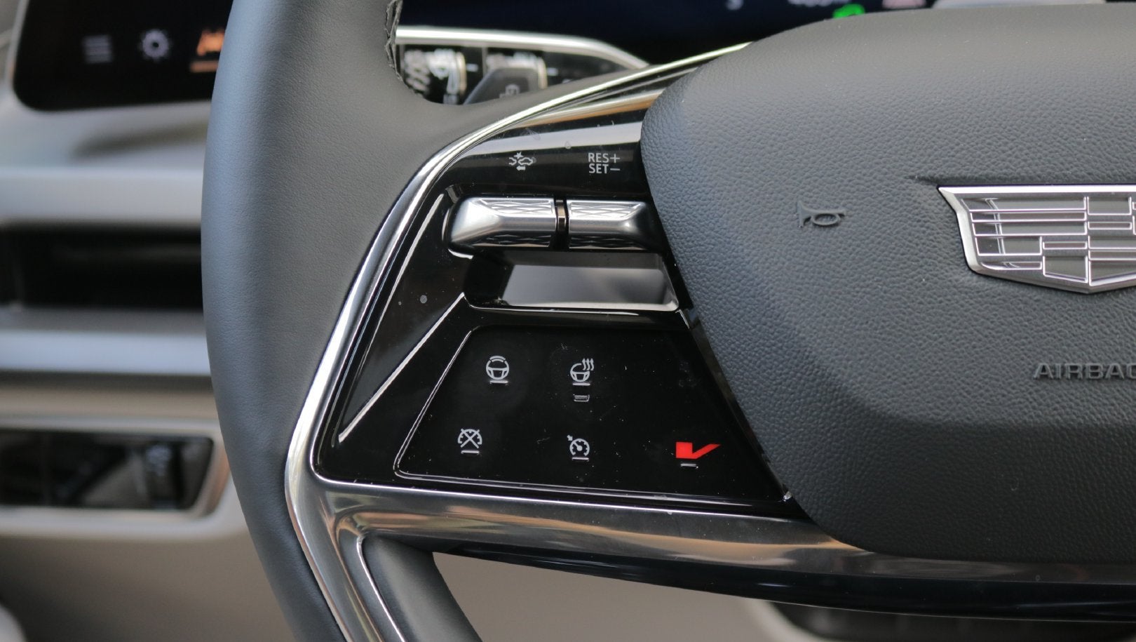 2027 Cadillac VISTIQ Sport