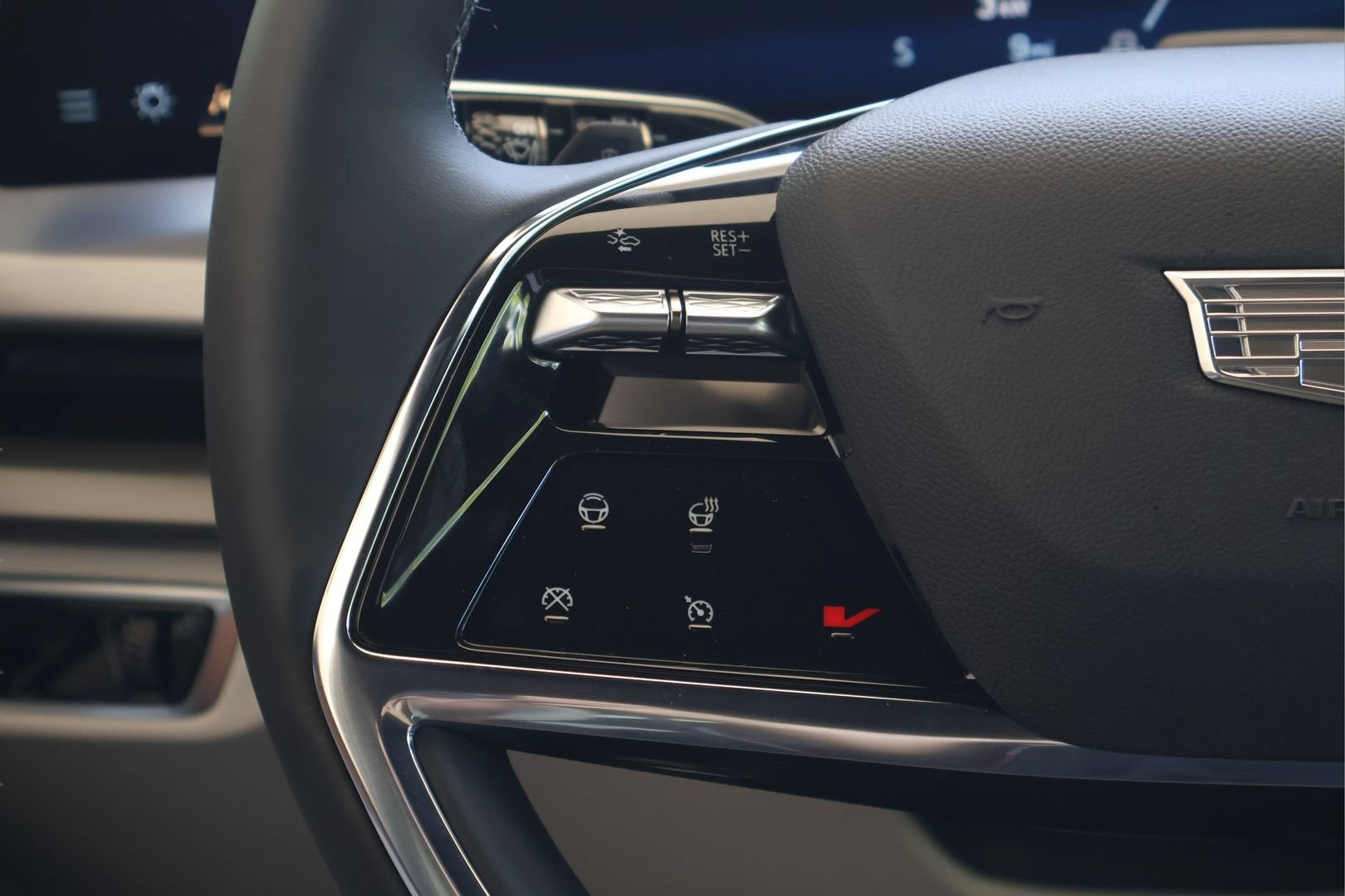 2027 Cadillac VISTIQ Sport