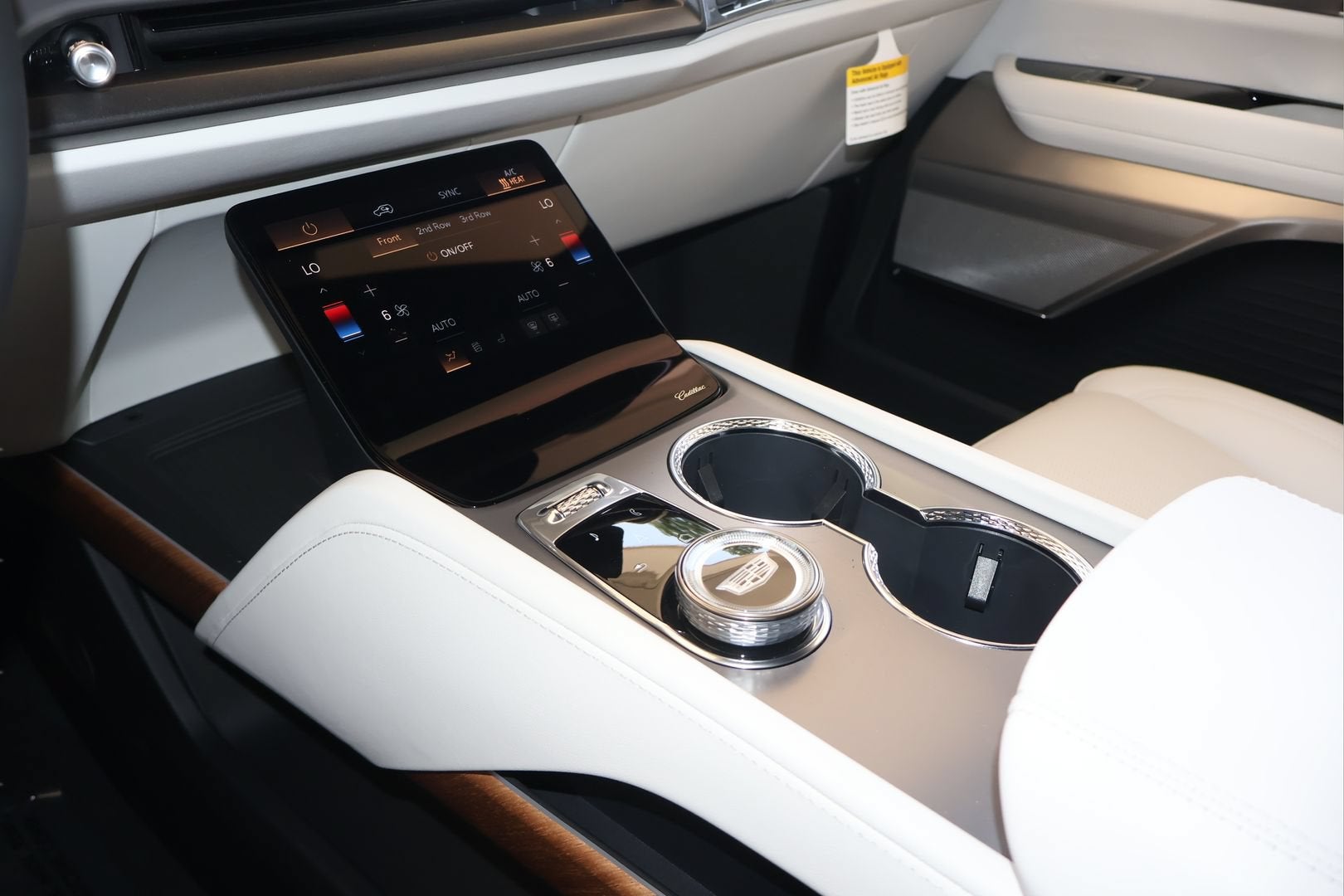 2027 Cadillac VISTIQ Sport