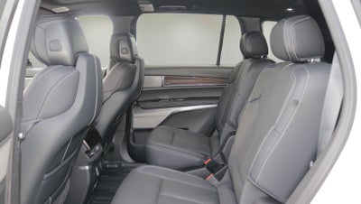 2027 Cadillac VISTIQ Sport