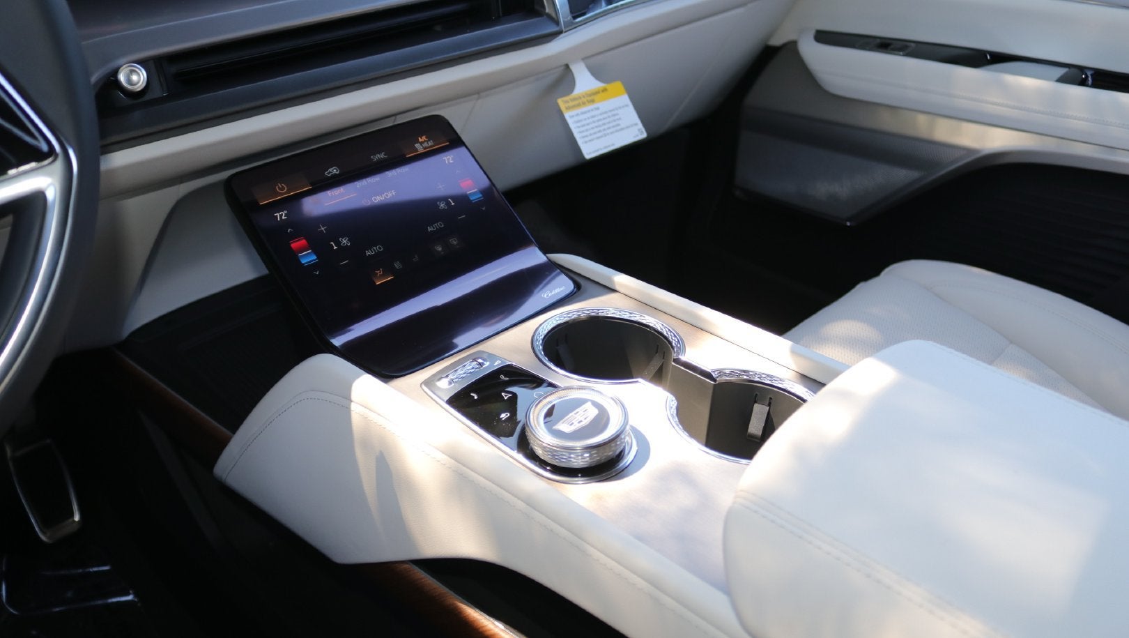 2027 Cadillac VISTIQ Sport