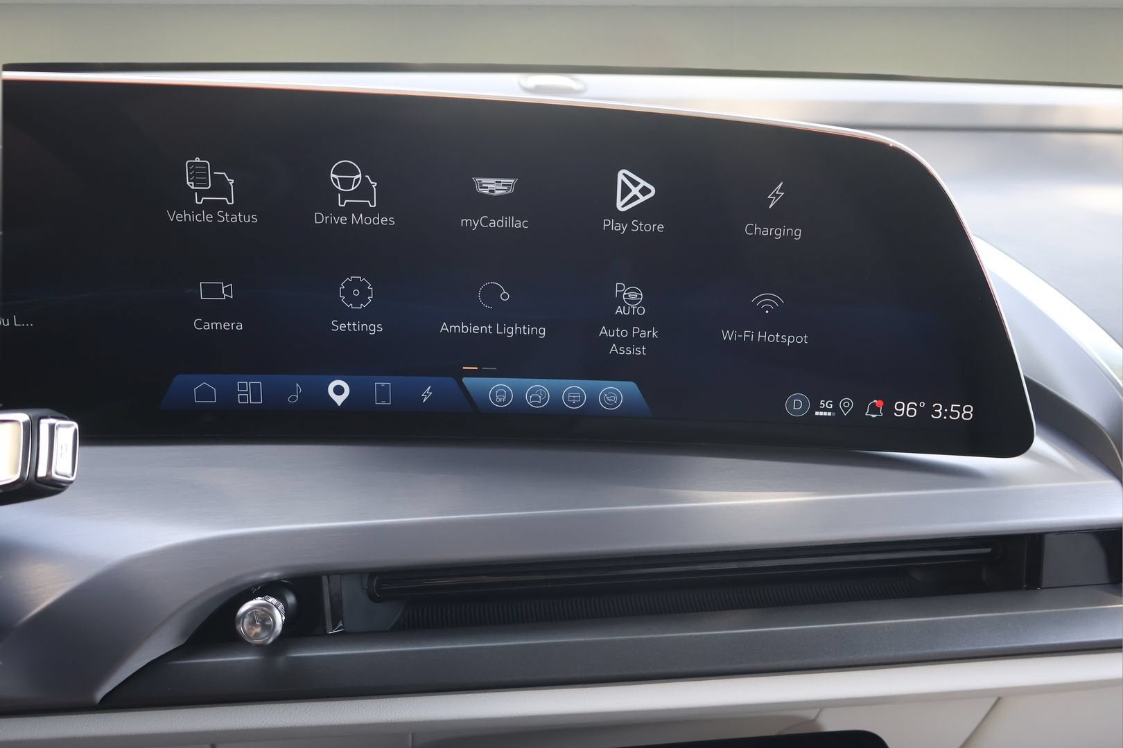 2026 Cadillac VISTIQ Sport