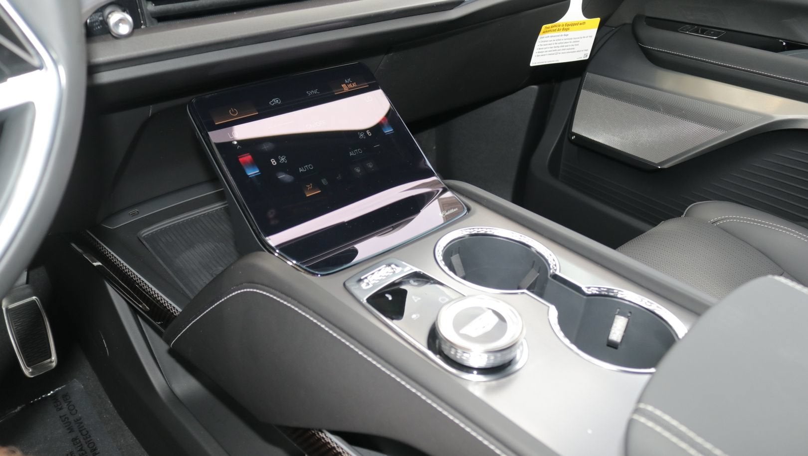 2027 Cadillac VISTIQ Sport