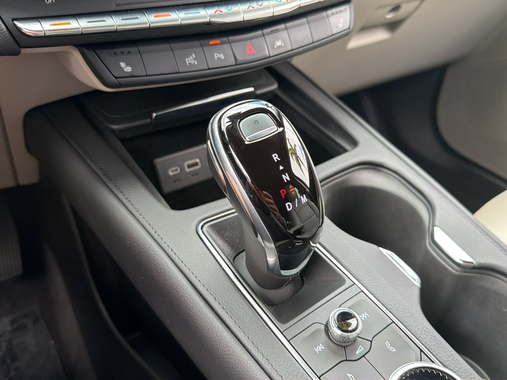 2023 Cadillac XT4 FWD Premium Luxury