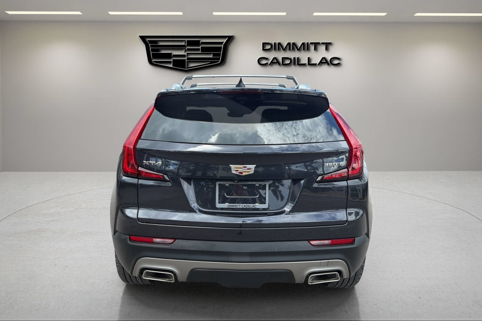 2023 Cadillac XT4 FWD Premium Luxury
