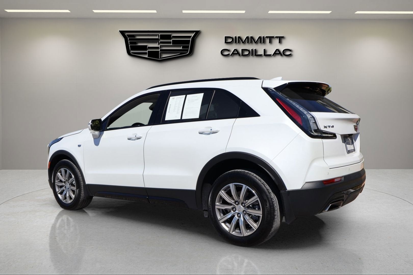2023 Cadillac XT4 Sport