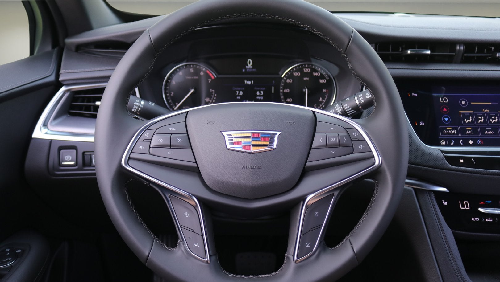 2026 Cadillac XT5 Luxury