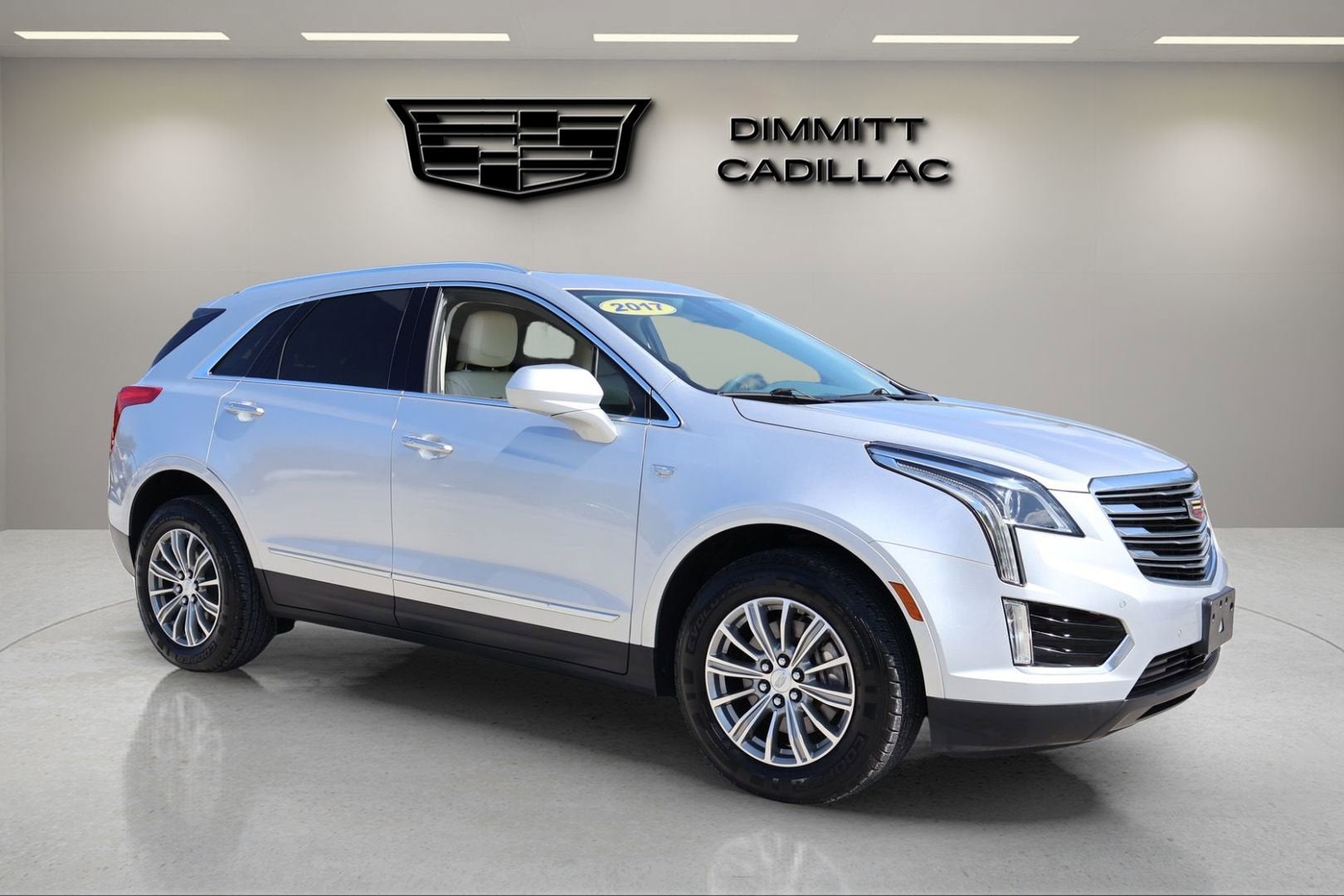 2017 Cadillac XT5 Luxury FWD