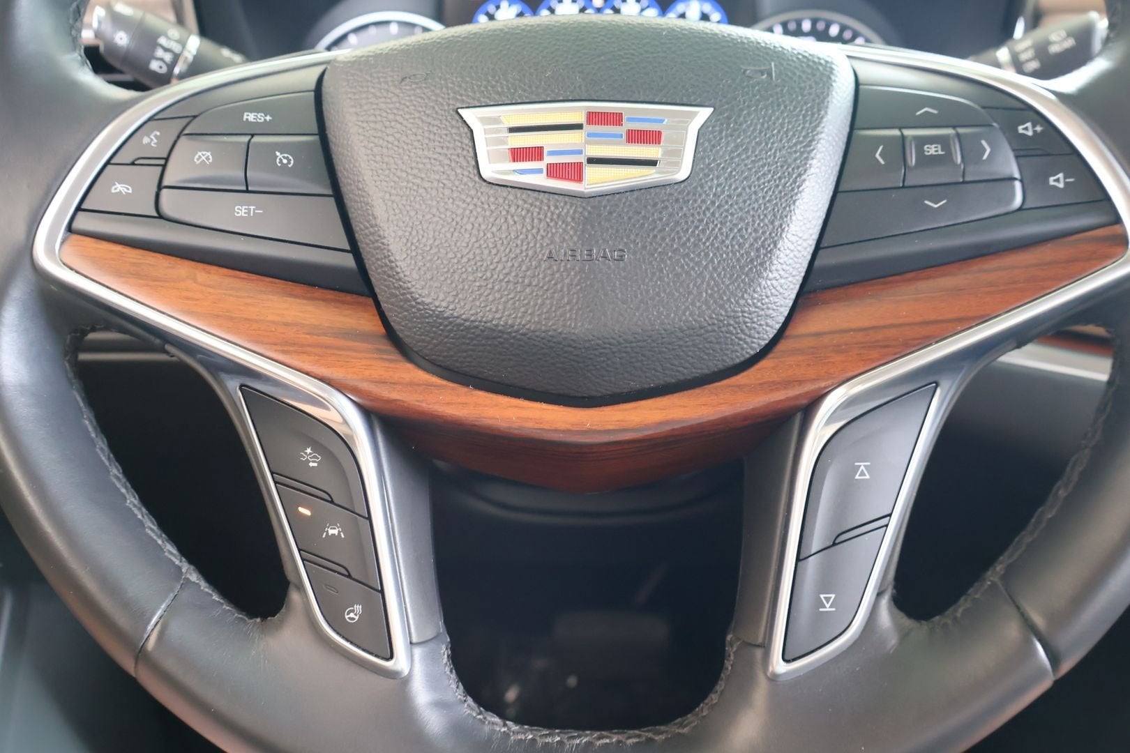 2017 Cadillac XT5 Platinum AWD