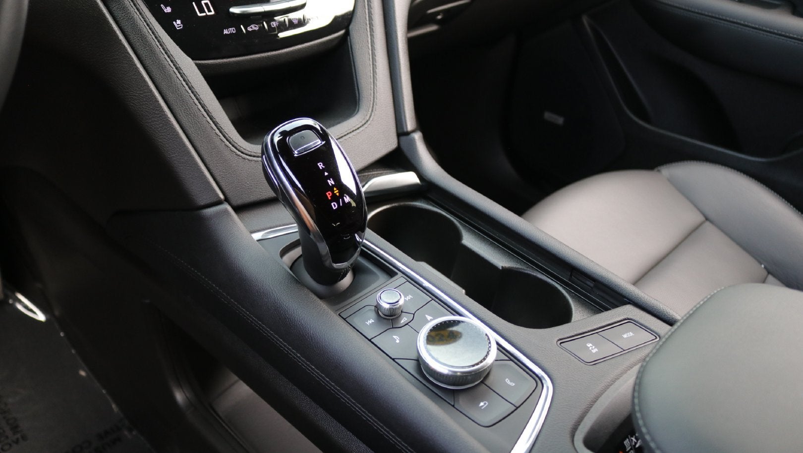 2024 Cadillac XT5 Sport