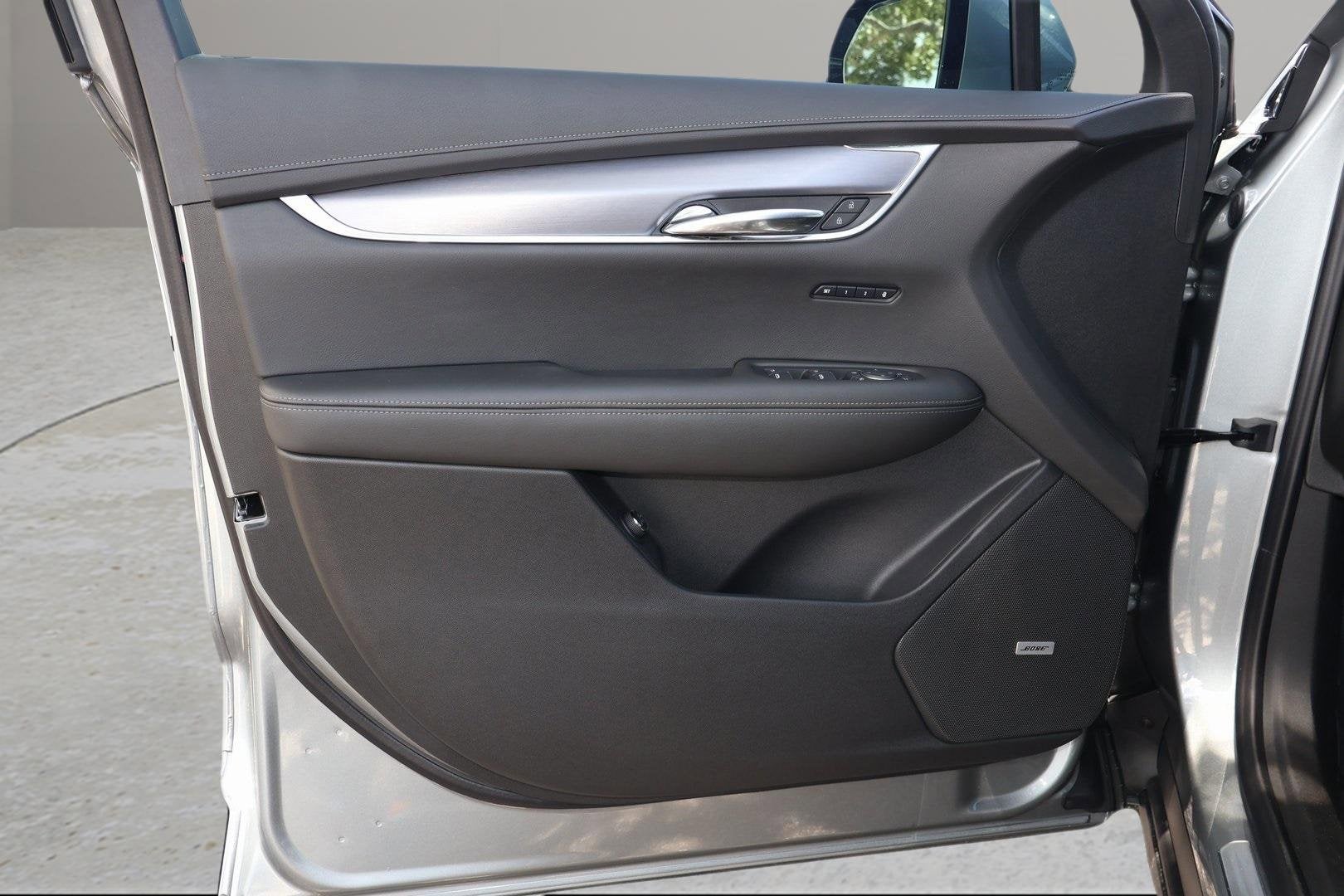 2025 Cadillac XT6 Luxury