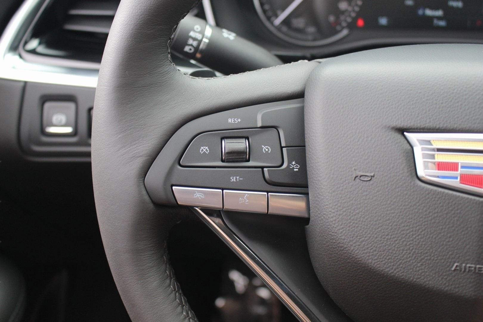 2025 Cadillac XT6 Luxury