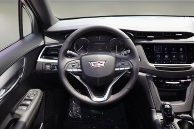 2025 Cadillac XT6 Luxury