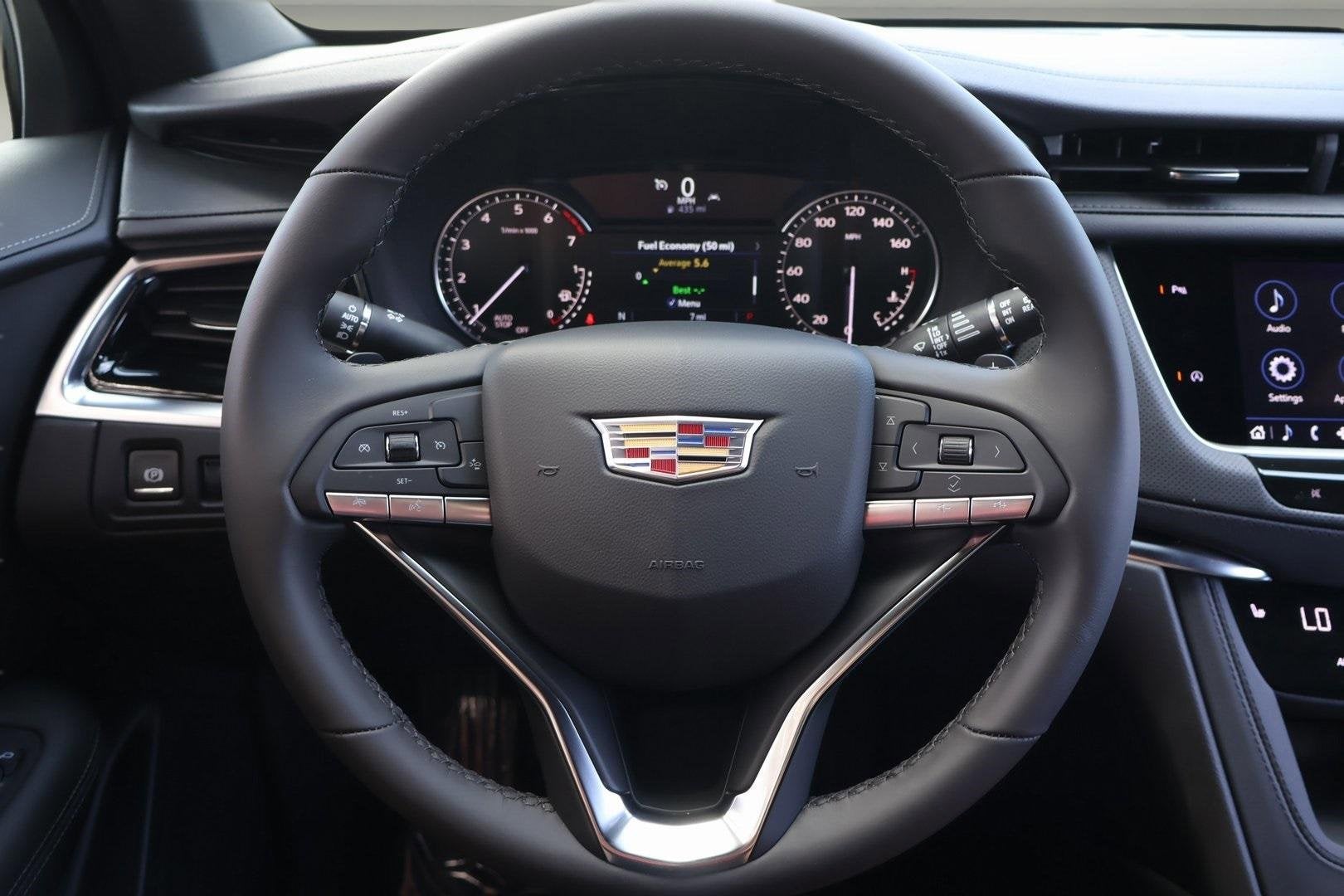 2025 Cadillac XT6 Luxury