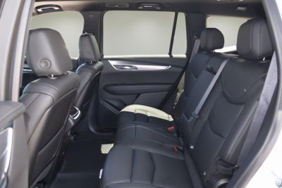 2025 Cadillac XT6 Luxury