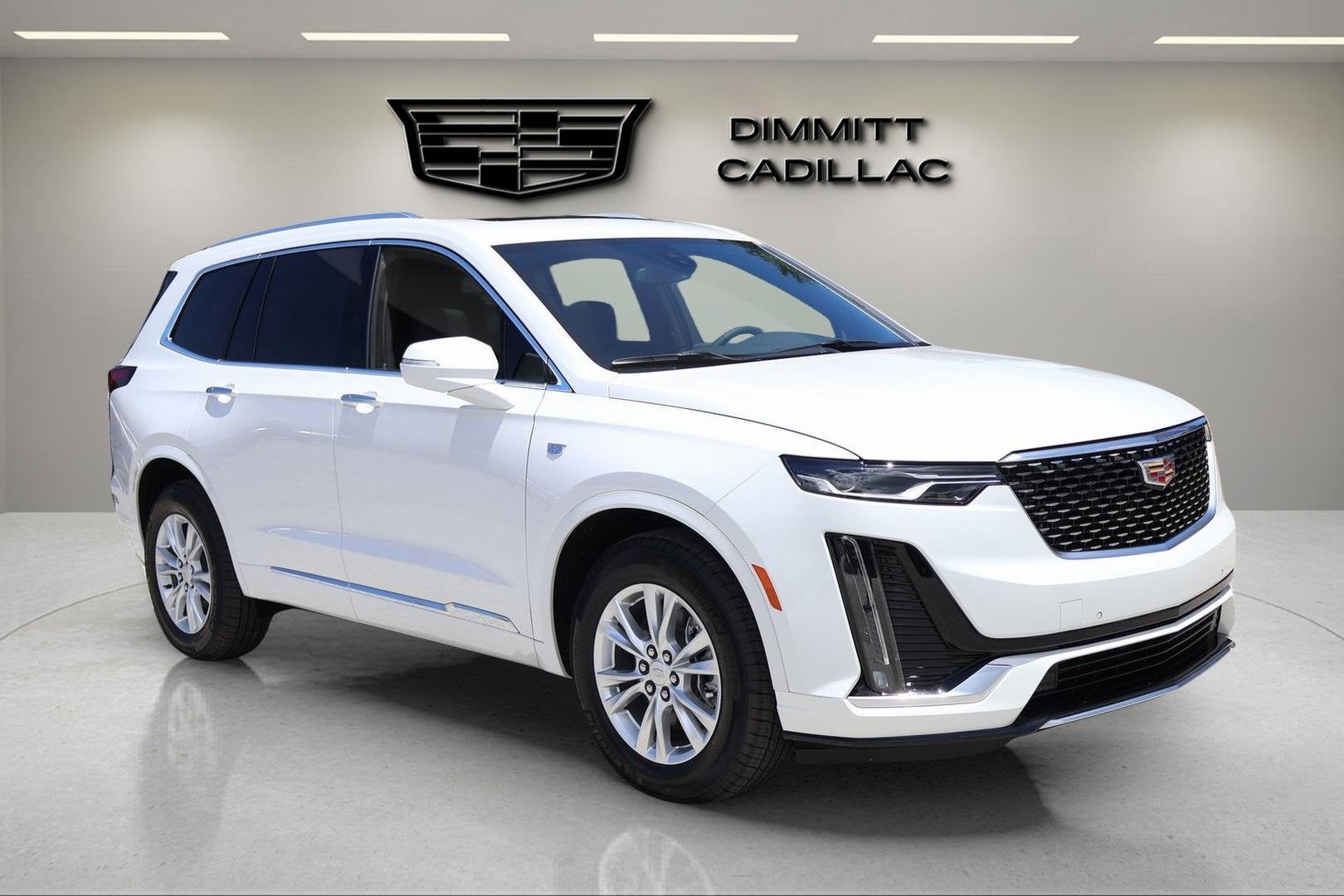 2025 Cadillac XT6 Luxury