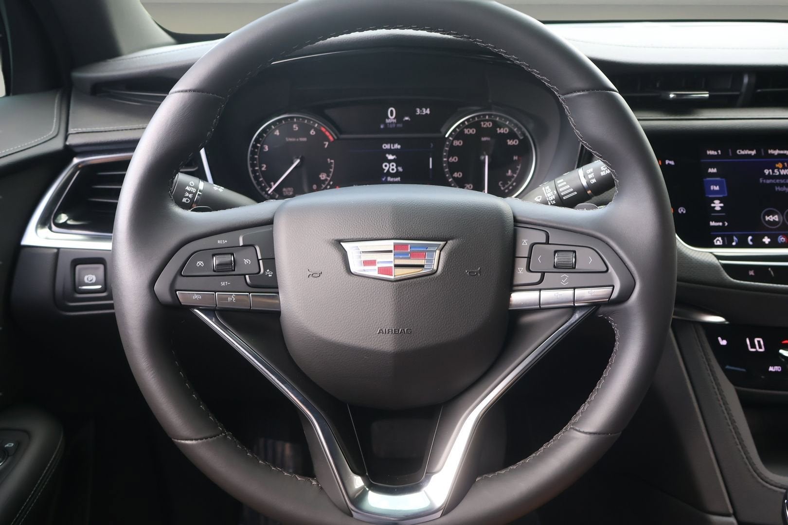 2023 Cadillac XT6 Luxury