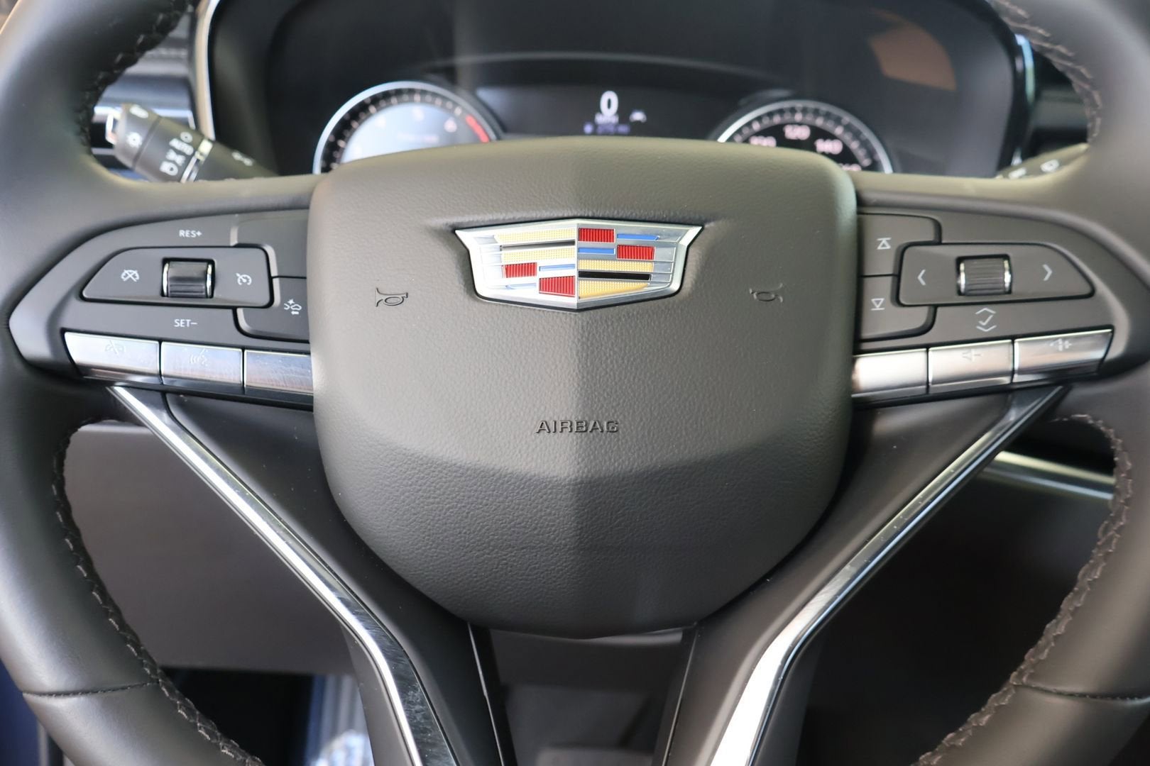 2024 Cadillac XT6 Luxury