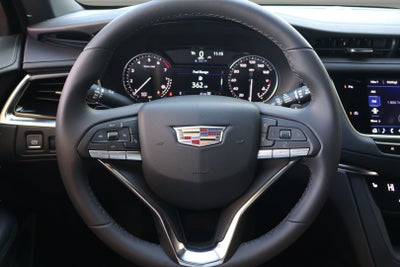 2025 Cadillac XT6 Luxury
