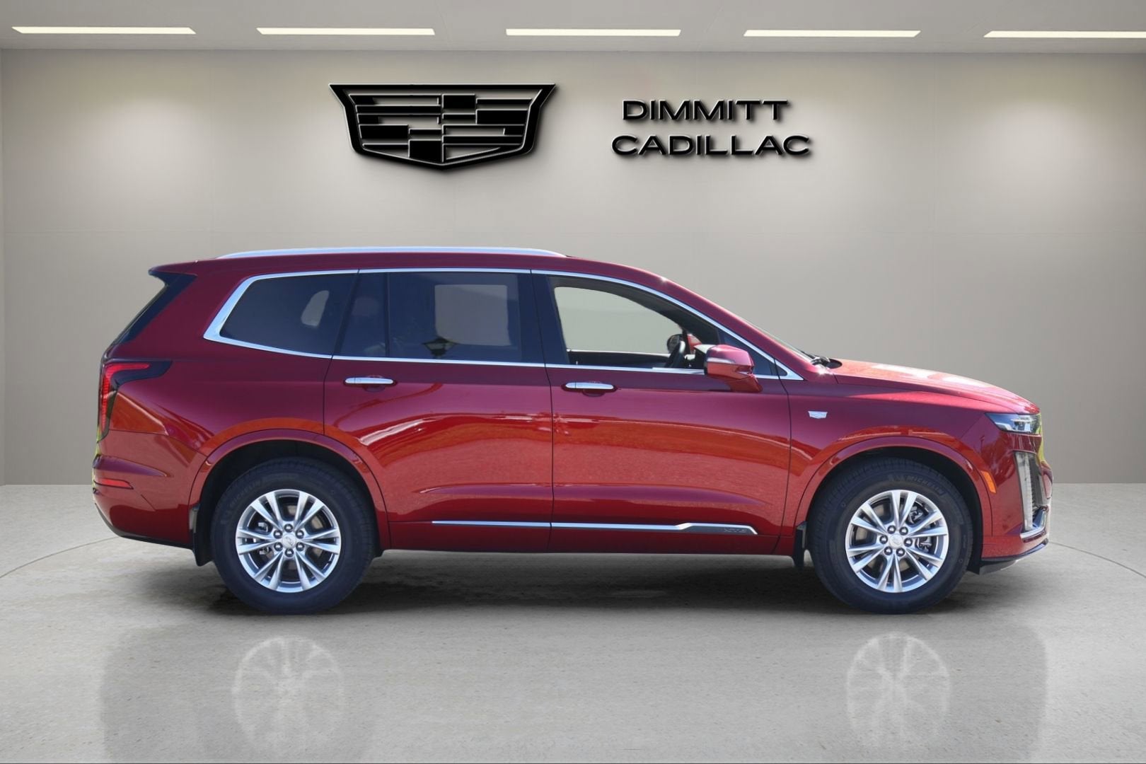 2025 Cadillac XT6 Luxury