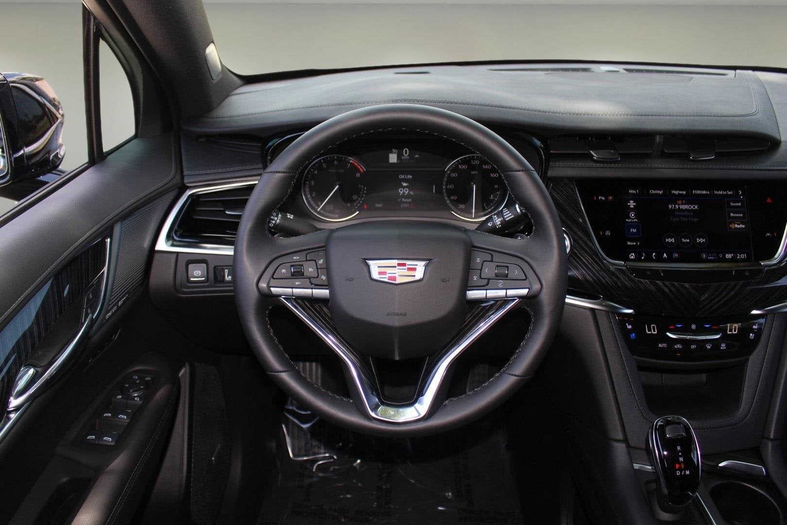 2025 Cadillac XT6 Premium Luxury