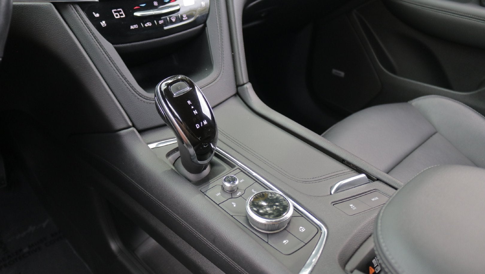 2020 Cadillac XT6 FWD Premium Luxury