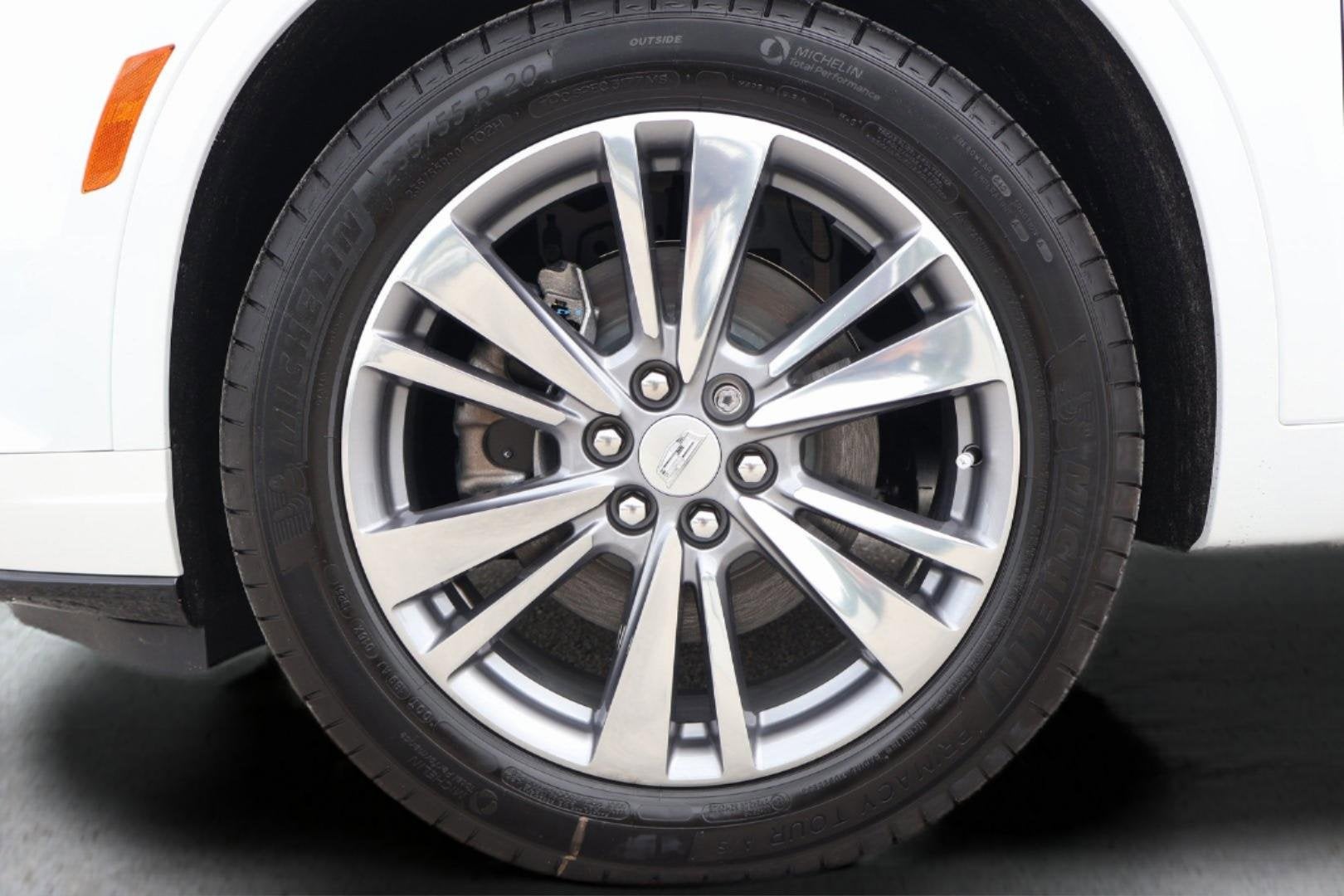 2025 Cadillac XT6 Premium Luxury