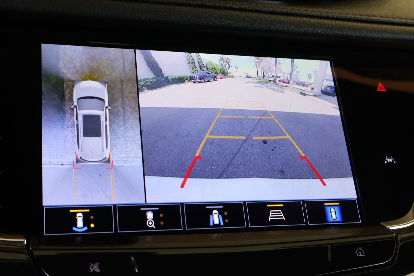 2022 Cadillac XT6 Sport