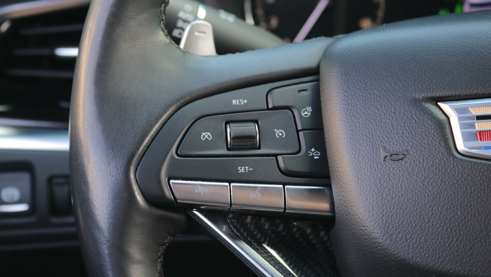 2022 Cadillac XT6 Sport